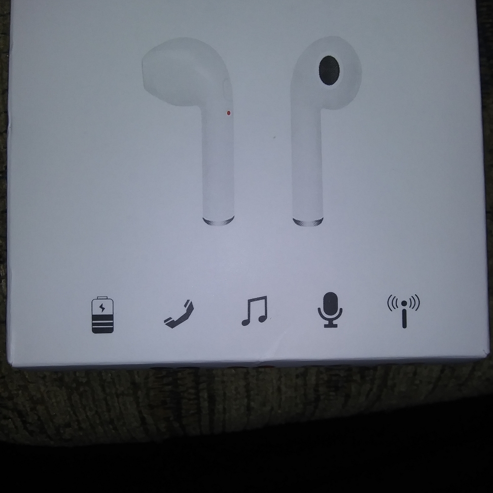 Wireless Earbuds - Picture 3 of 3